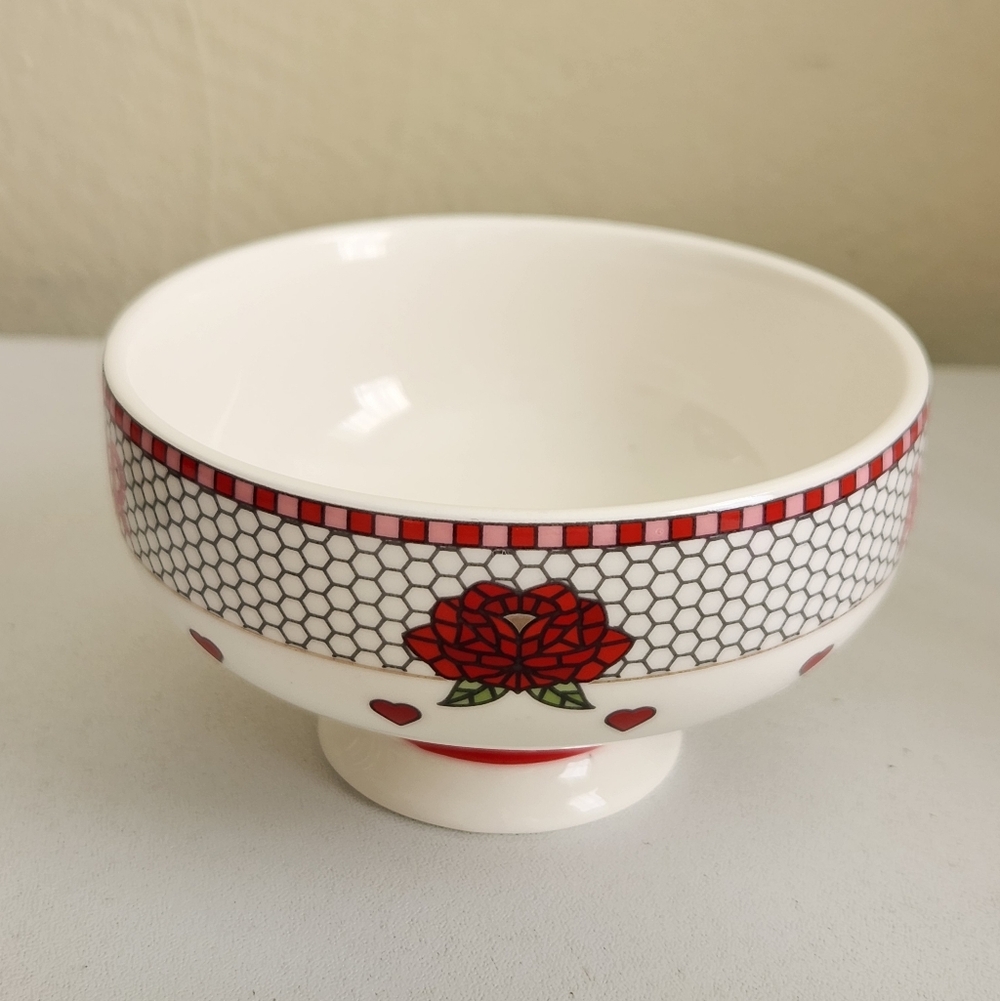 Anthropologie The Bistro Tile Stoneware Nut Bowl Valentine's Edition Amour - Picture 6 of 10